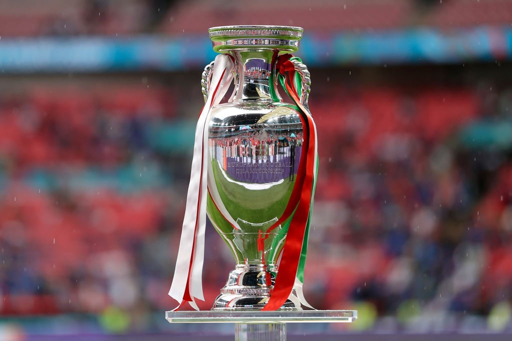 Objekt der Begierde: Der Henri-Delaunay-Pokal.