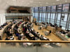 Ein Haushaltsbeschluss des Magdeburger Landtags beschäftigt jetzt das Landesverfassungsgericht.