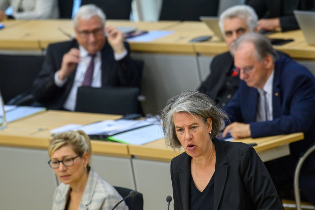 Sachsen-Anhalts Innenministerin Tamara Zieschang (CDU) sieht deutlich weniger Asylzugänge im Land - setzt aber weiter auf strikte Migrationspolitik.