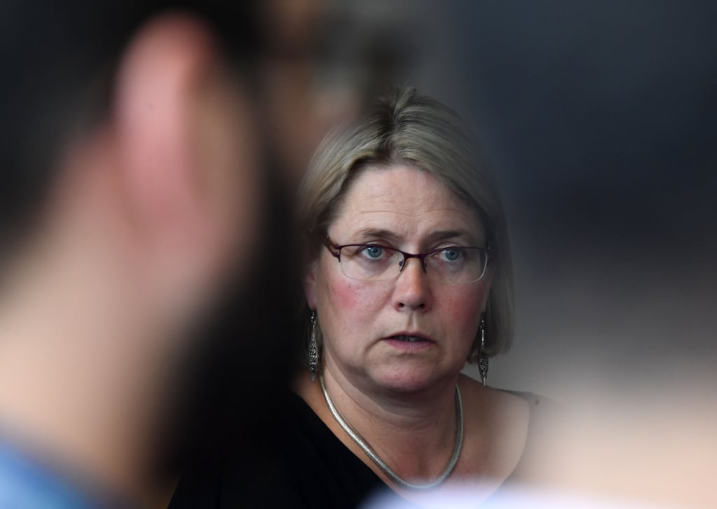Sachsen-Anhalts Integrationsbeauftragte Susi Möbbeck (SPD) hat sich nach dem dramatischen Abschiebeversuch in Naumburg kritisch zu Wort gemeldet.