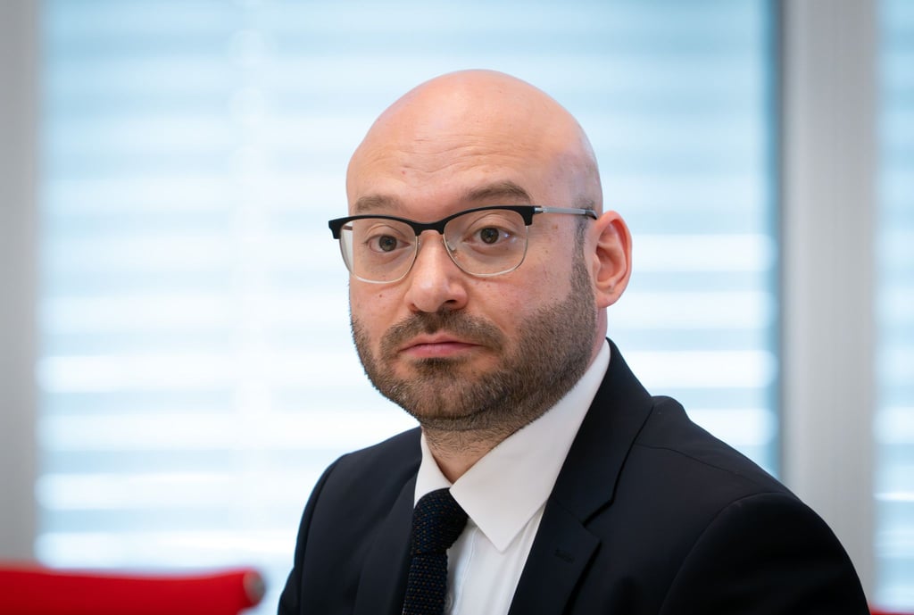 Nach den Querelen um den Verfassungsschutz in Brandenburg sieht der neue Innenminister Regelungsbedarf.