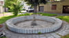  Das Foto zeigt den alten Brunnen in Klostermansfeld. Die Robbe wurde inzwischen  abmontiert und eingelagert.  