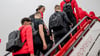 Ab in den Flieger: Das RB-Team 2022 am Flughafen von Madrid.