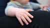 Mehrere Bundesländer wollen Familien mit zwei Müttern den Familien mit Mutter und Vater rechtlich gleichstellen. (Symbobild)