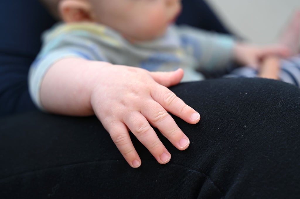 Mehrere Bundesländer wollen Familien mit zwei Müttern den Familien mit Mutter und Vater rechtlich gleichstellen. (Symbobild)