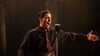 Tahar Rahim als Charles Aznavour in der Filmbiografie „Monsieur Aznavour“.