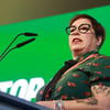 Susann Sziborra-Seidlitz, Vorsitzende der Grünen in Sachsen-Anhalt, kritisiert die Schulabschiebung von Naumburg.