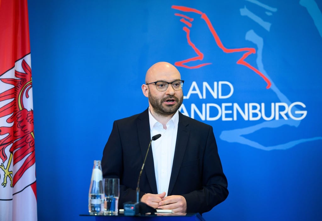 Der ehemalige Politiker der Linken und Oberbürgermeister von Frankfurt (Oder), René Wilke, wechselt an die Spitze des Innenministeriums.