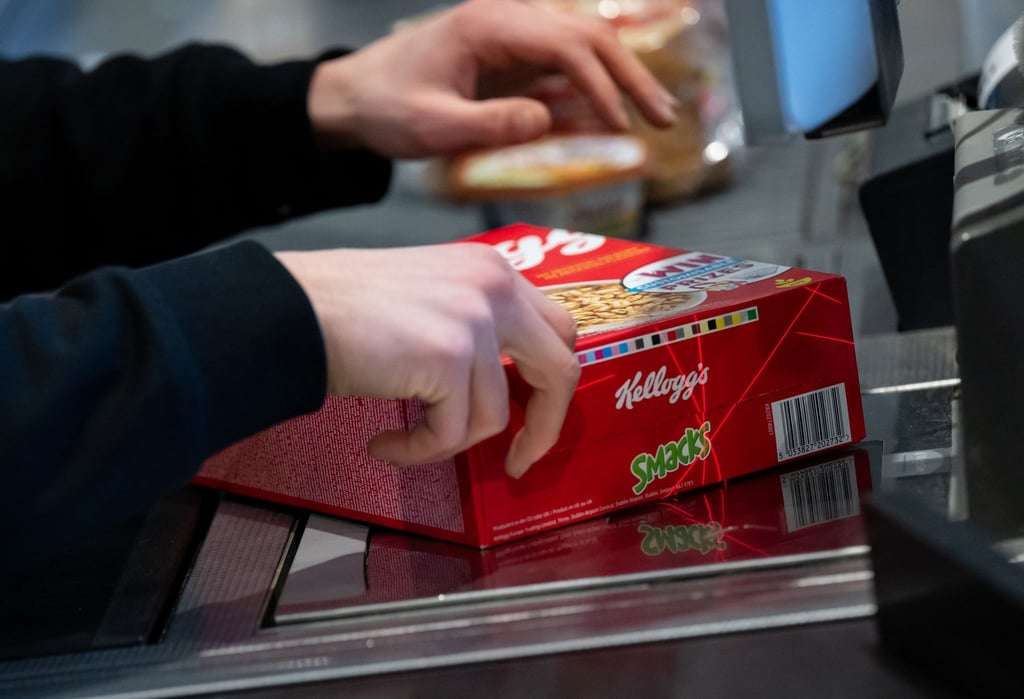 Eine Packung "Smacks" darf nicht fehlen beim Einkauf - so geht es manch Verbraucher in Deutschland.
