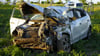 Ein Auto ist nahe Löberitz auf der L141 verunglückt Zwei Menschen wurden schwer verletzt.