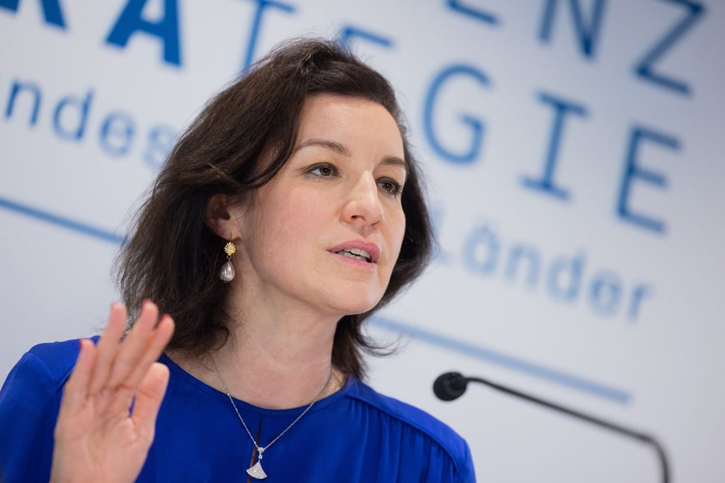 Forschungsministerin Dorothee Bär nennt die neuen Vorgaben für Harvard „fatal“. (Archivbild)