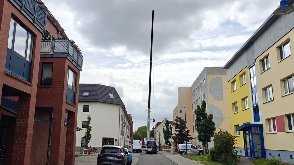 Wegen Kranarbeiten wird die Burgstraße zur Sackgasse.
