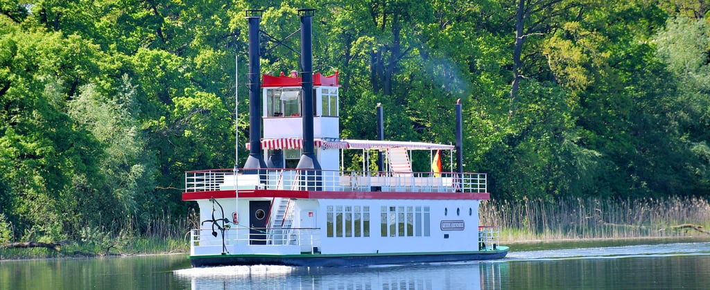 Das Schiff Queen Arendsee wird aktuell mit einem Dieselmotor betrieben. Ob dies auch künftig so sein wird, wird aktuell geprüft.