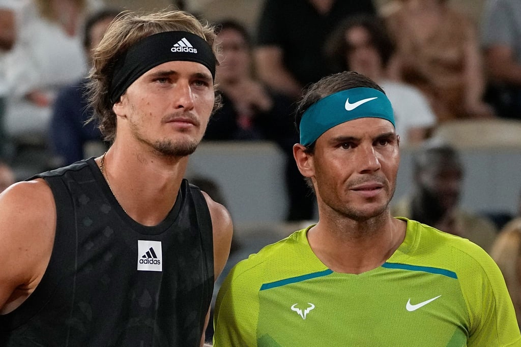 Anders als Rafael Nadal (r) hat der zurzeit Weltranglistendritte Alexander Zverev noch keinen Grand-Slam-Titel gewonnen.