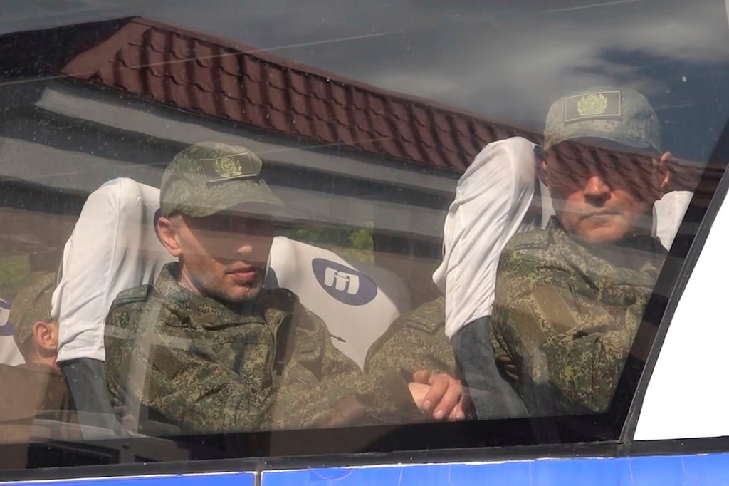 Moskau und Kiew haben mit dem größten Gefangenenaustausch seit Kriegsbeginn vor mehr als drei Jahren begonnen.