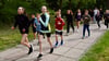 Volle Energie beim Sponsorenlauf: Schüler des Martin-Luther-Gymnasiums Eisleben sammeln laufend Spenden für hilfsbedürftige Kinder.
