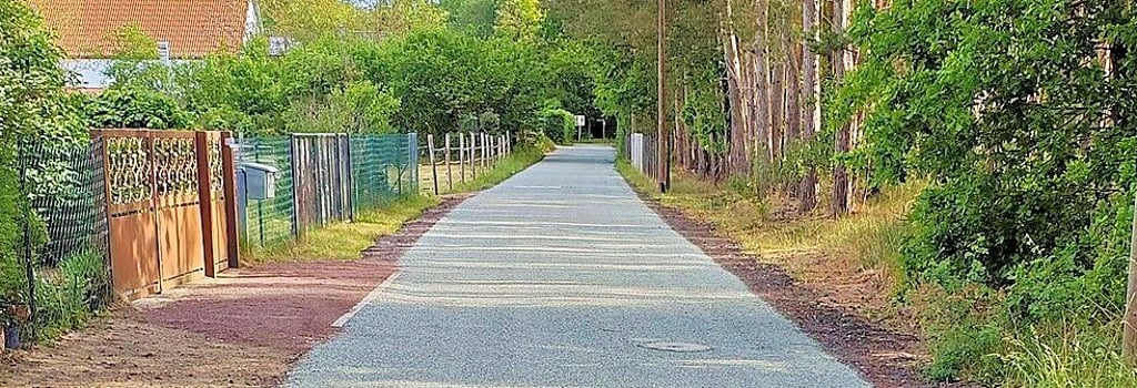 Die Dorfstraße in Hüttermühle ist fertig saniert.