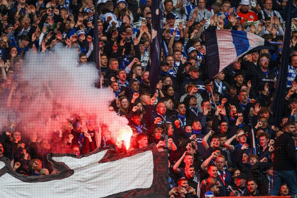Rekordkulisse für ein Niederrheinpokal-Spiel: 27.000 Zuschauer in Duisburg.