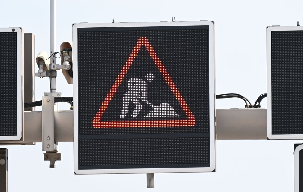 In Roßlau ist eine Behelfsbrücke eingehoben worden. (Symbolbild)
