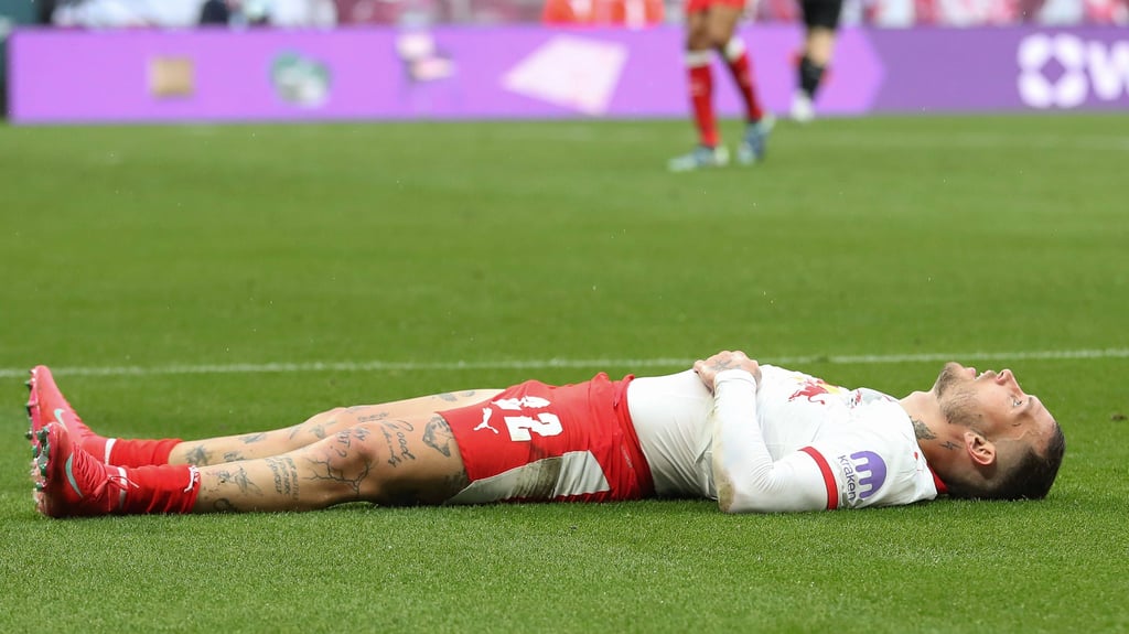 David Raum am Boden? Nach eigener Aussage will der Nationalspieler bei RB bleiben.