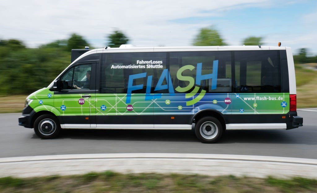 Im Landkreis Nordsachsen wird ein selbstfahrender Bus getestet (Achivbild).