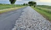 Die Kreisstraße von Egeln nach Hakeborn befindet sich in einem sehr schlechten Zustand.  