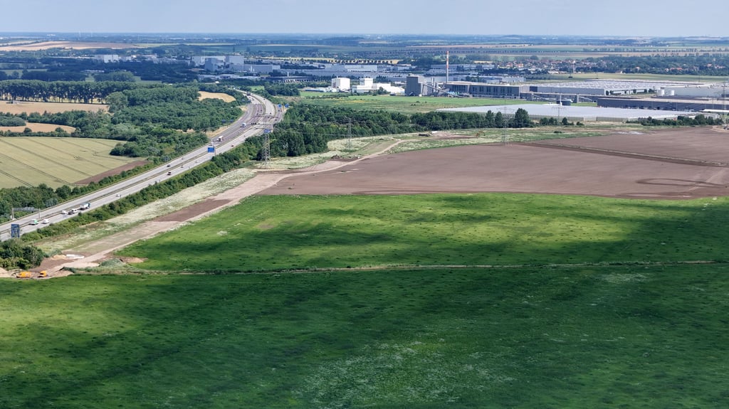 Intel kommt, wenn überhaupt, zwei Jahre später nach Magdeburg. Die Flächen sollen nun wieder landwirtschaftlich genutzt werden.