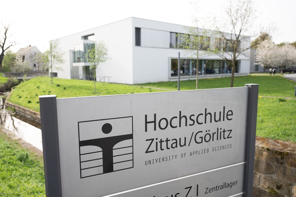 Interessierte können sich bei der Hochschule Zittau/Görlitz und der Universität Leipzig anmelden. (Archivbild)