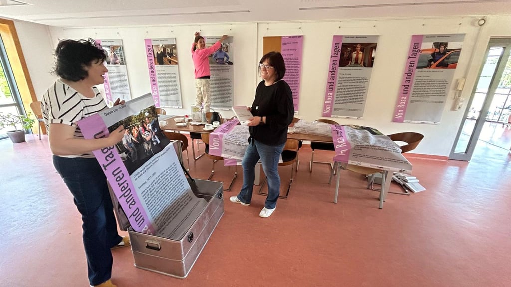 Ute Fronek, Dorothee Fischer und Melanie Kerz haben die Ausstellung vorbereitet.