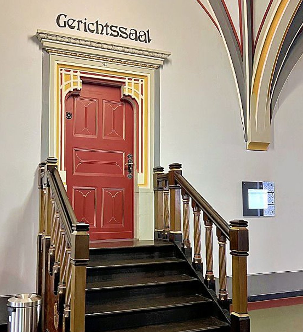 Im Saal 187 im Landgericht Halle wurde um den Schläger verhandelt.