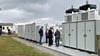 Der neue Batteriespeicher auf dem Elbauenhof in Parey wurde  offiziell eingeweiht. Er verarbeitet Energie aus Solarkraft und Biogasanlage.