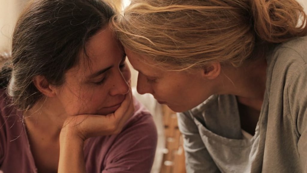 Zehn Jahre lang kämpften Maria und Christiane aus Sachsen-Anhalt darum, Eltern zu werden – trotz medizinischer Risiken, gesellschaftlicher Hürden und zahlreicher Rückschläge. Die ZDF-Doku „Der Wunsch“ dokumentiert diesen Weg.