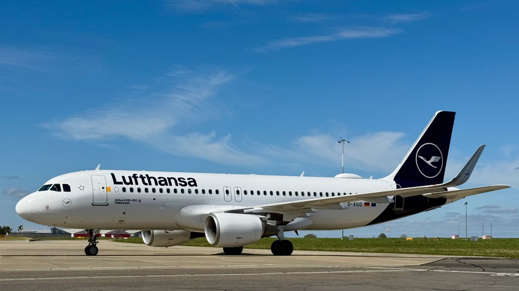 Die "Halberstadt" ist ein Airbus A320 mit Winglet und fliegt von Münschen aus um die Welt.