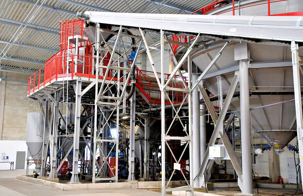 Ein Blick in große Produktionshalle der AIM Recycling Germany GmbH. Das Unternehmen hat im Gardelegener Industrigebiet Nord I gebaut. Damit sind dort sämtliche Flächen belegt.