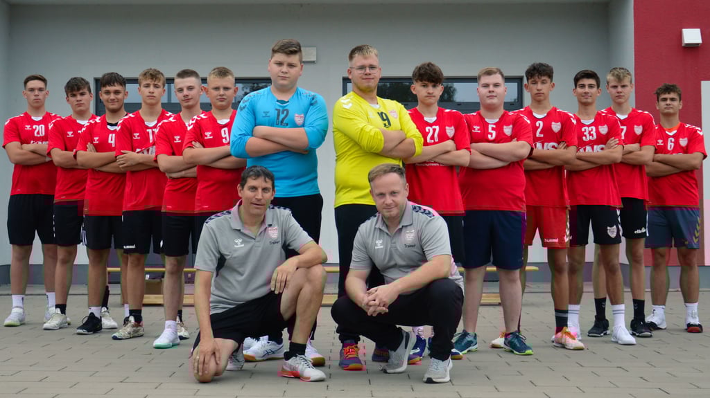 Ein Teil der bisherigen A-Jugendlichen wird zusammen mit Trainer Tino Becker in der Bezirksoberliga erste Luft im Herrenbereich schnuppern.