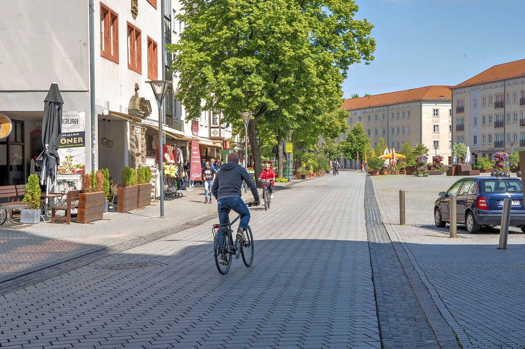 Die Zerbster Straße ist von vielen Seiten aus zu erreichen. Überall muss bei Veranstaltungen abgesperrt werden.