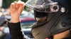 Probefahrt vor Kauf empfohlen: Druckstellen und Geräuschdämmung eines Helms lassen sich nur in der Praxis prüfen.