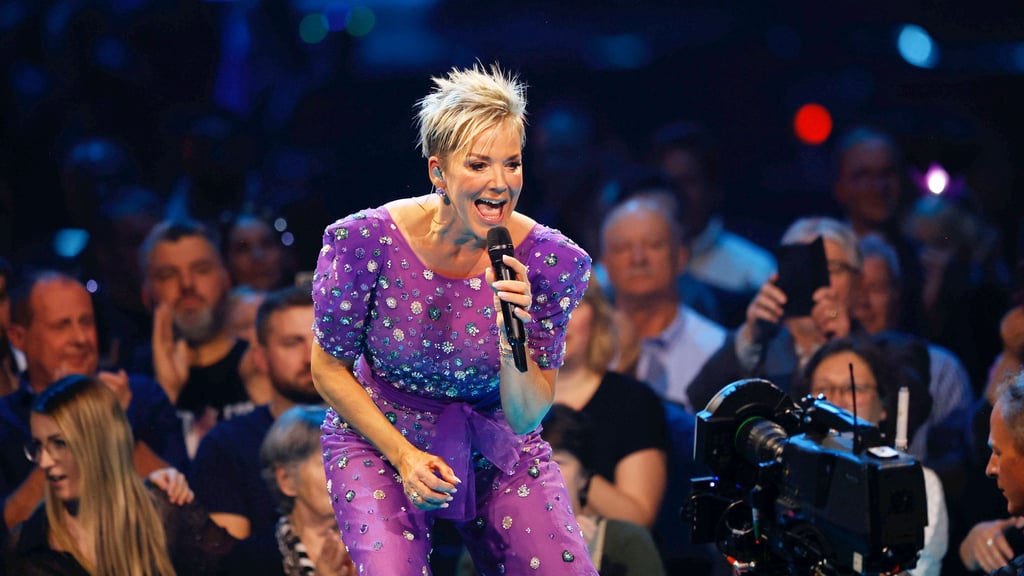 Inka Bause moderiert auf RTL die beliebte Kuppel-Show "Bauer sucht Frau International".