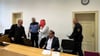 Ein halbes Jahr nach einem tödlichen Messerangriff in Chemnitz steht ein 42-Jähriger wegen Mordes vor Gericht.