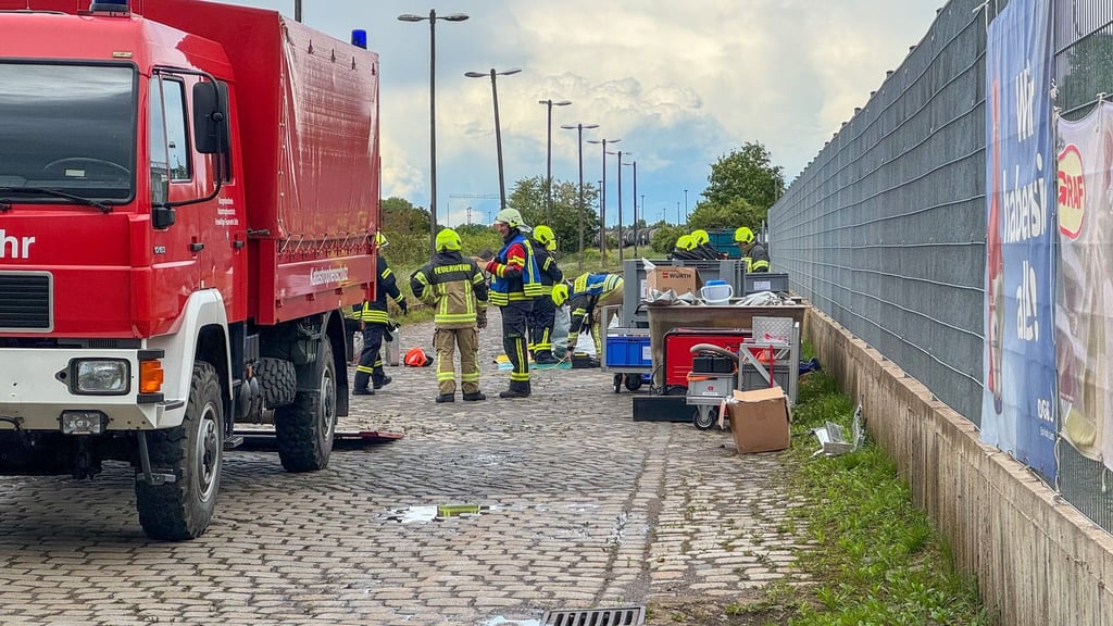 Am Güterbahnhof in Zeitz war am Mittwoch ein gefährlicher Stoff ausgelaufen.