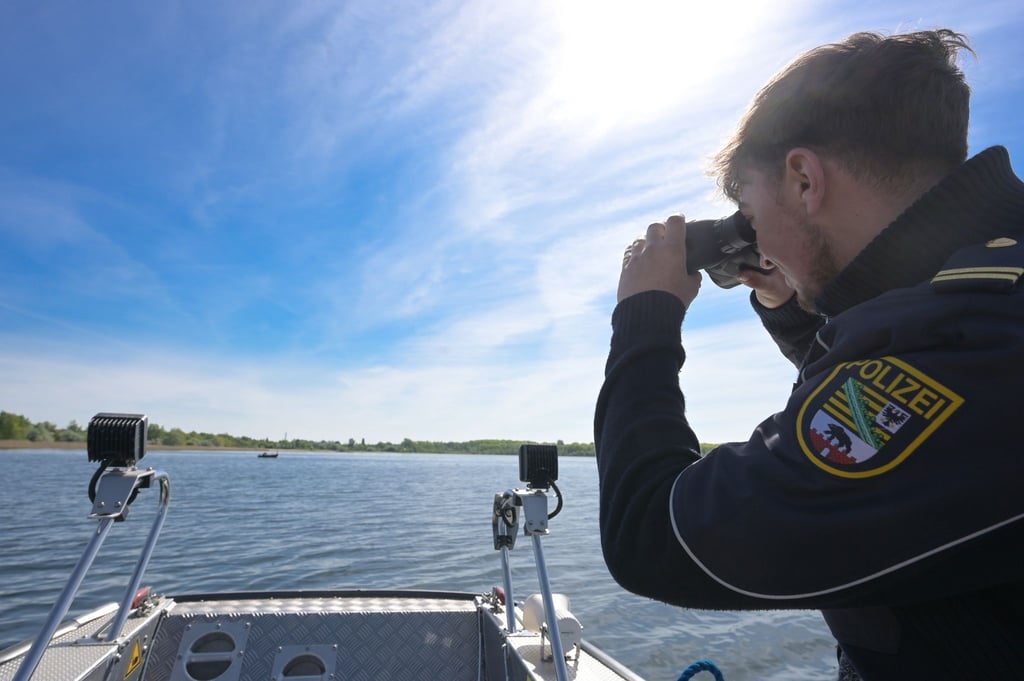 Zum Saisonstart der Freizeitschifffahrt kontrolliert die Wasserschutzpolizei wieder verstärkt. (Archivbild)