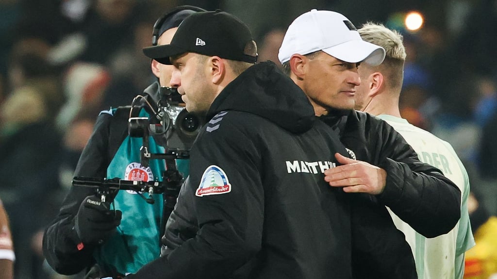 Ex-Werder-Trainer Ole Werner (v.) und St. Pauli-Coach Alexander Blessin