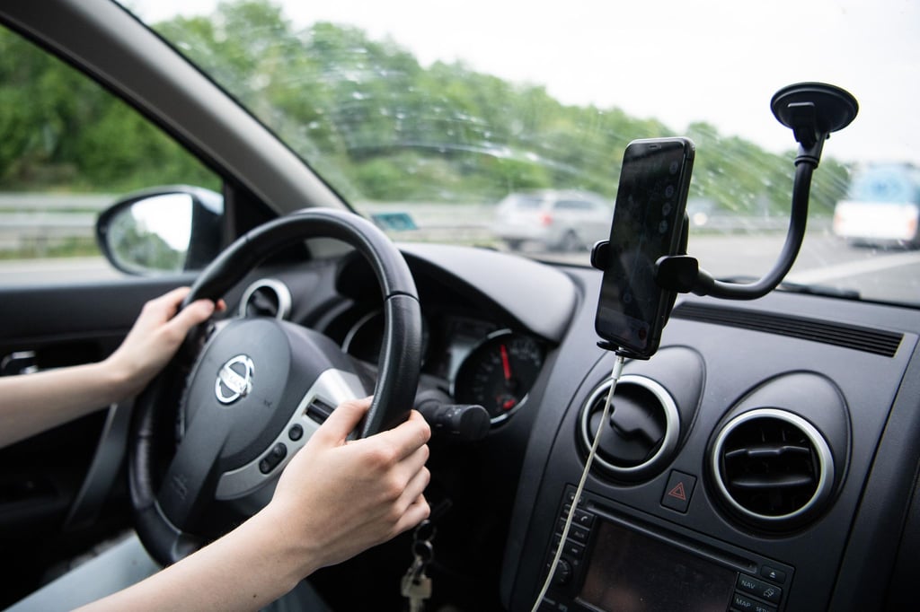 Falsche Angaben zu Straßensperrungen auf Google Maps sorgen für Irritationen bei Autofahrern. (Symbolbild)