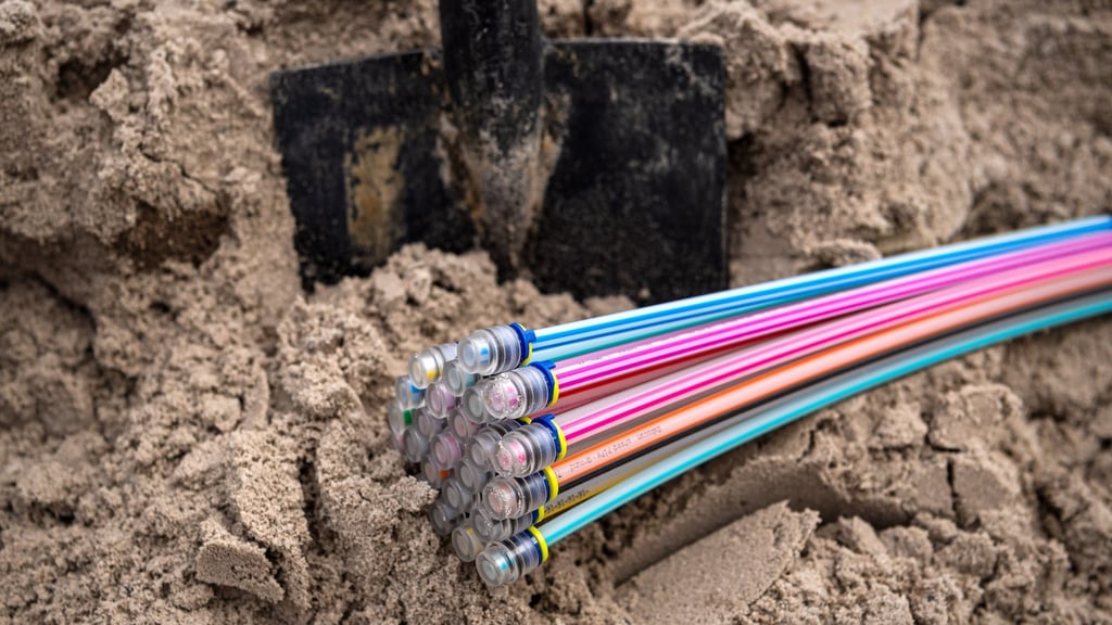 Glasfaserkabel bieten schnelles Internet.