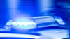 Ein 21-Jähriger ruft die Polizei und wird selbst verhaftet. Er soll einen 13-Jährigen angegriffen haben. (Symbolbild)