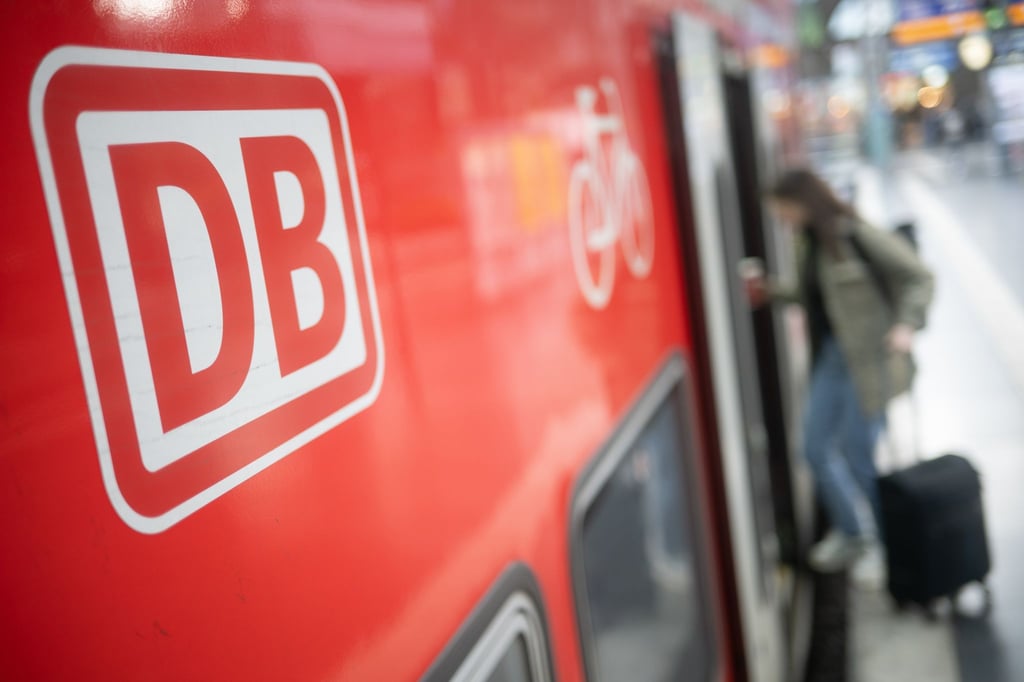 Die Deutsche Bahn hatte wegen der Störung zwischenzeitlich Ersatzhalte angeboten. (Symbolfoto)