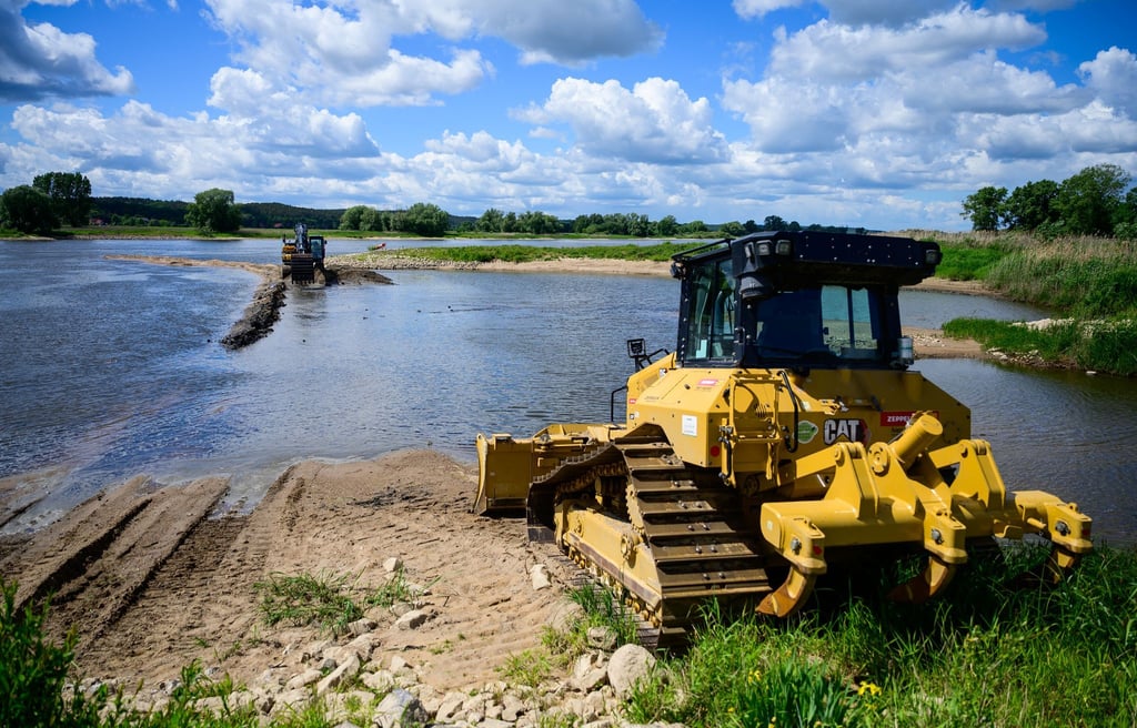 Wegen des Niedrigwassers in der Elbe pausiert eine Fähre im Landkreis Lüneburg.