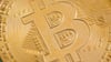 Der Bitcoin kommt derzeit auf eine Marktkapitalisierung von rund 2,1 Billionen Dollar.