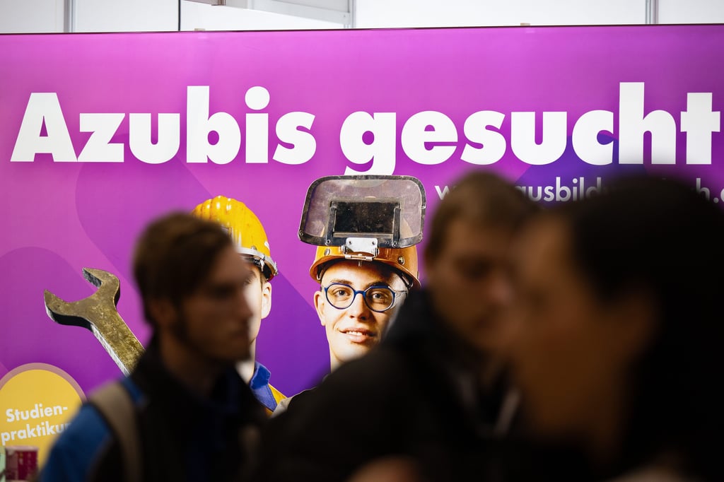 Heiß umworben: Schulabsolventen, die eine Ausbildungsstelle suchen.