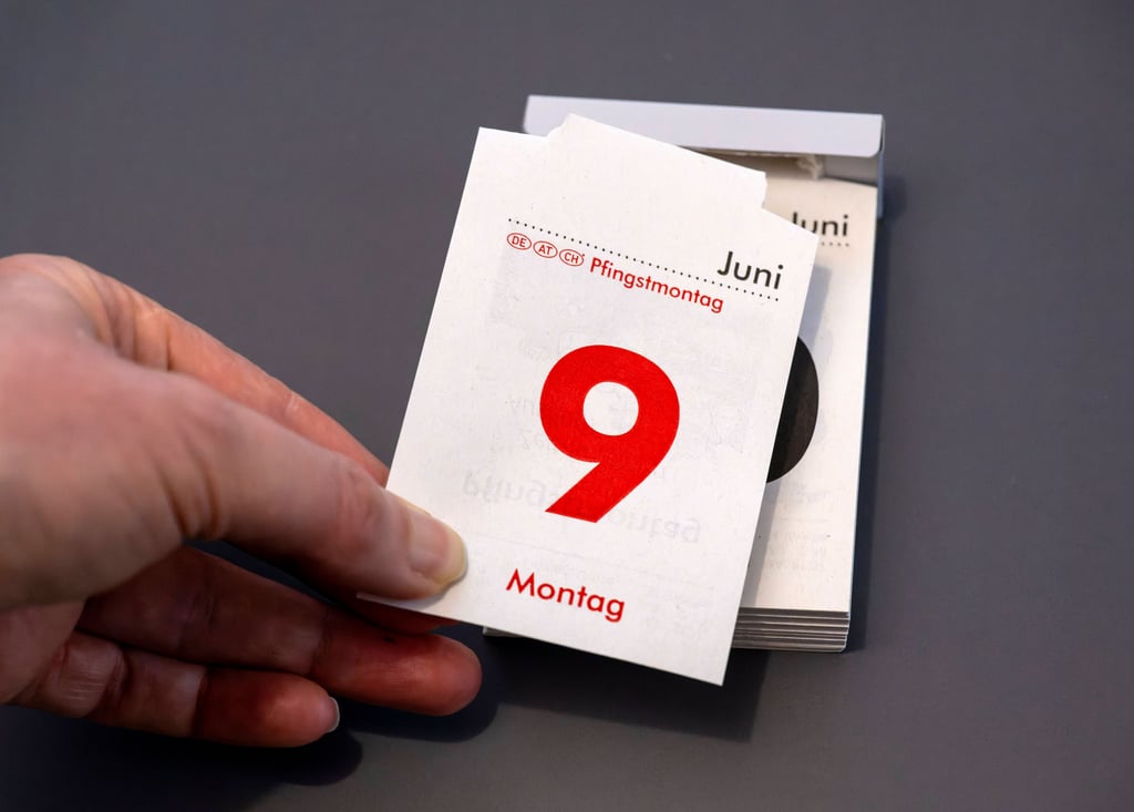 Viele Menschen nutzen die Feiertage, um Zeit mit Freunden oder der Familie zu verbringen. Das nächste Mal ist in Sachsen-Anhalt am Pfingstmontag, dem 9. Juni, frei. Die meisten Beschäftigten können sich dann auf ein verlängertes Wochenende freuen.